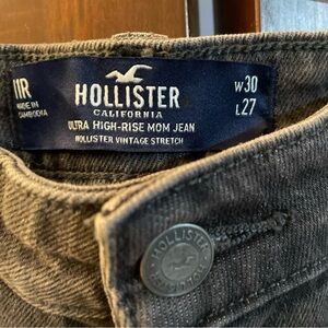 Hollister Mom Jeans 11 R Black Distressed Denim Ultra High Rise VTG Stretch Mom